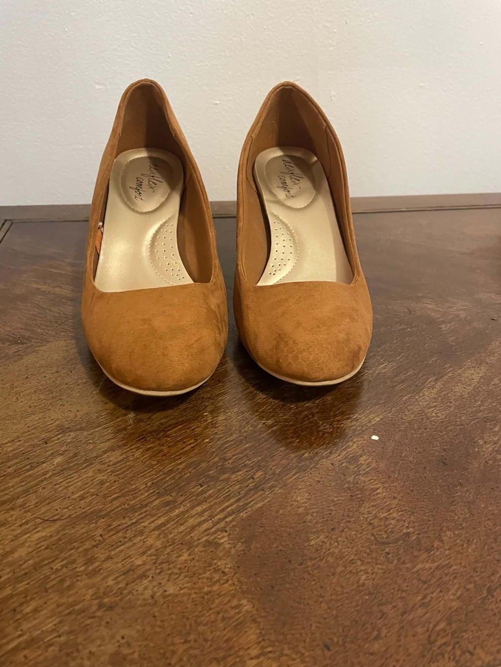 Dexflex Comfort Women's Brown Suede Heels